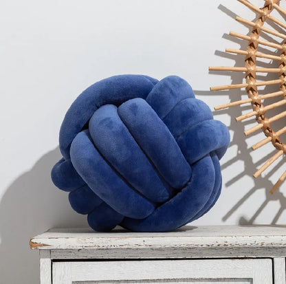 Coussin Boule Noué