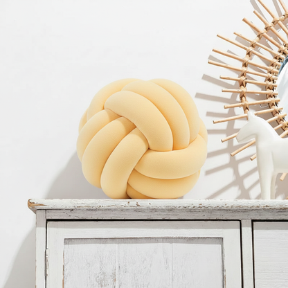 Coussin Boule Noué